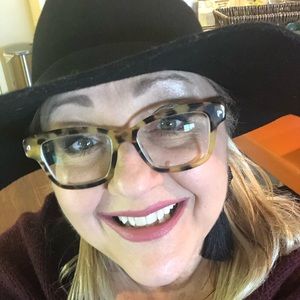 Meet your Posher, Madolyn